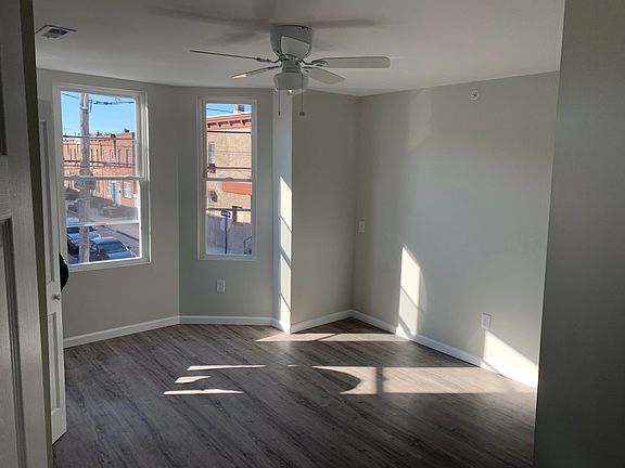 4th image of 1819 S 22nd St Floor 2