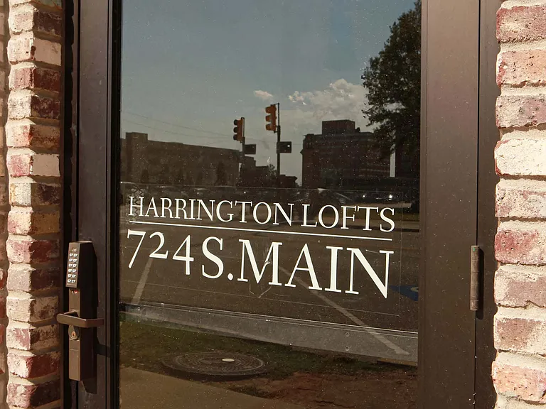 724 S Main Ave #23 — Photo 4