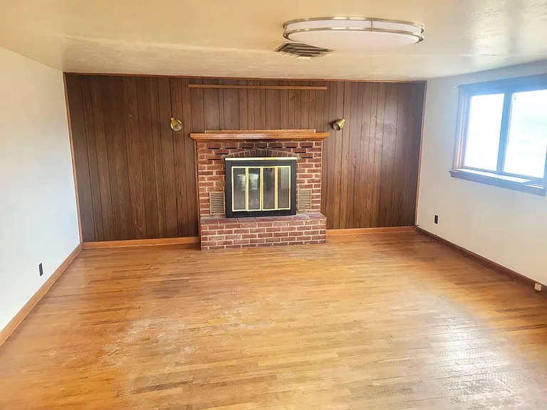 303 S Eldorado Ave — Photo 6
