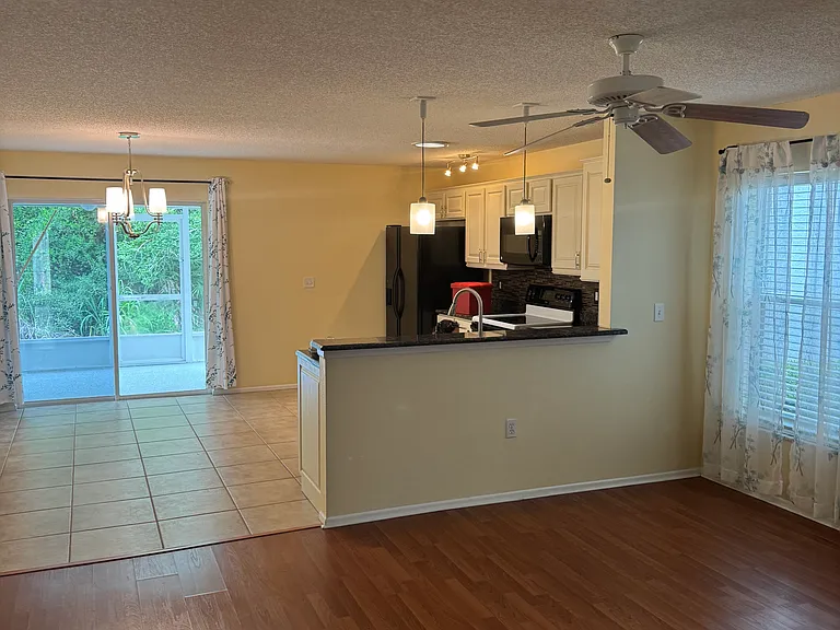 371 Augustine Ct — Photo 18