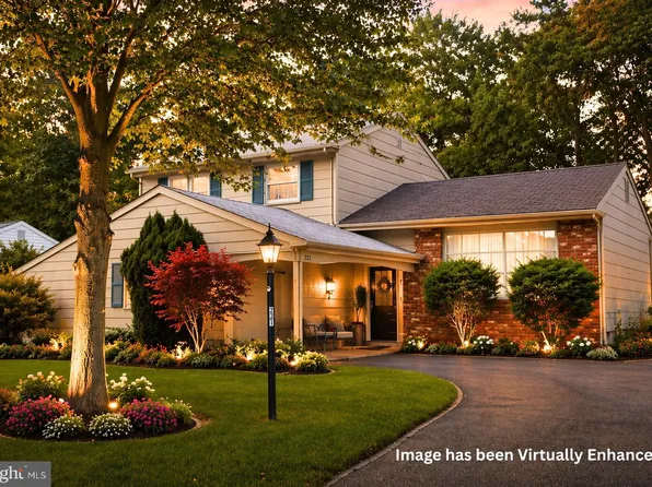 221 Ocean Ave, Cherry Hill, NJ 08003