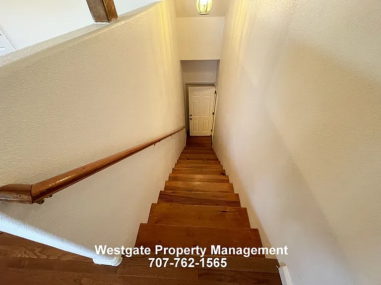 837 Bantam Way — Photo 11