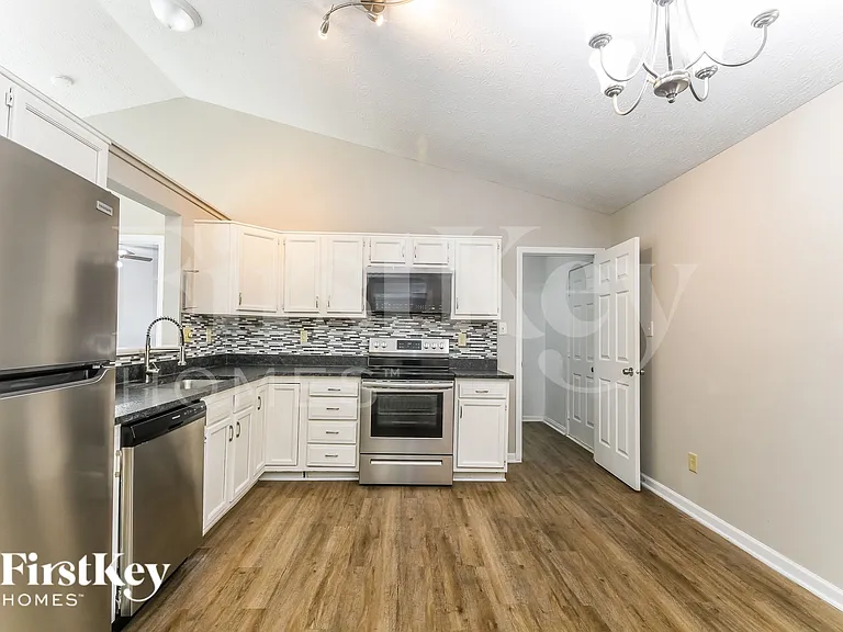 20839 Summitt Rd — Photo 6