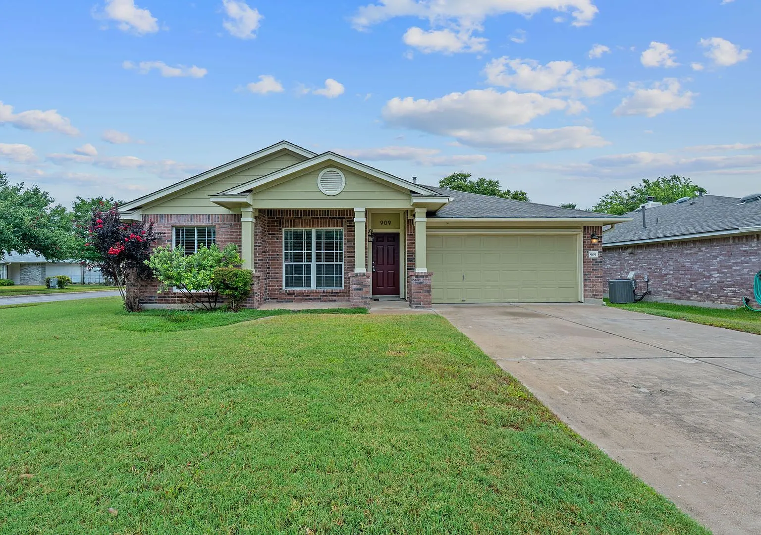 Immaculate 3 Bedroom, 2 Bath Home on Corner Lot in Cedar Park — Photo 1
