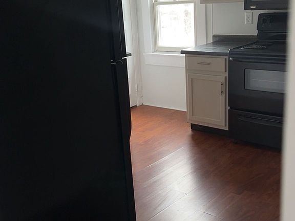 4th image of 1206 Columbia Ave #2
