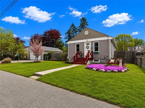 78 Shand Ave, Warwick, RI 02889