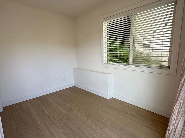 55-57 Bayo Vista Way — Photo 21