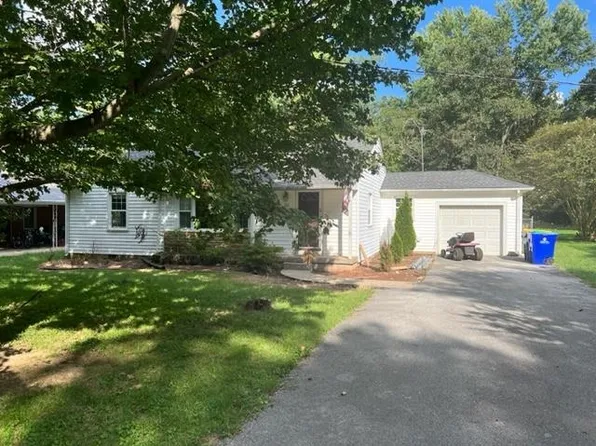 723 Sycamore Dr, Russellville, KY 42276