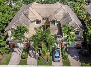4333 Vineyard Cir, Weston, FL 33332