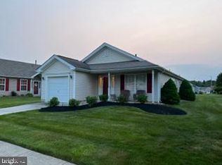 101 Maple Leaf Cir, Sewell, NJ 08080