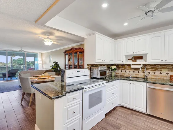 605 Oaks Dr APT 504, Pompano Beach, FL 33069