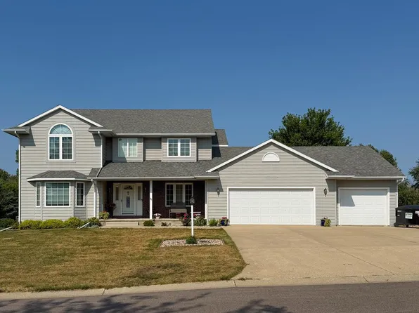765 Sterling Ave, Worthington, MN 56187