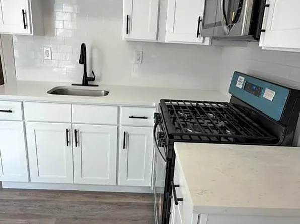 694 N Delaware St Unit A, Paulsboro, NJ 08066