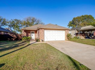 407 Grayson Ct, Joshua, TX 76058