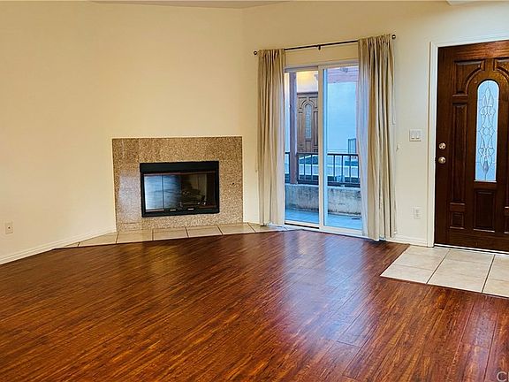 2nd image of 2439 Oswego St Unit 3