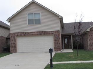 201 E John Casey Rd, Bourbonnais, IL 60914