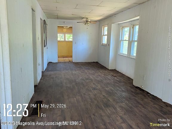 2nd image of 418 S Magnolia Ave