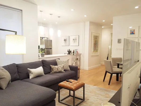 233 West 21st Street image 1 of 4