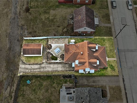 2nd image of 303 Owens Ave