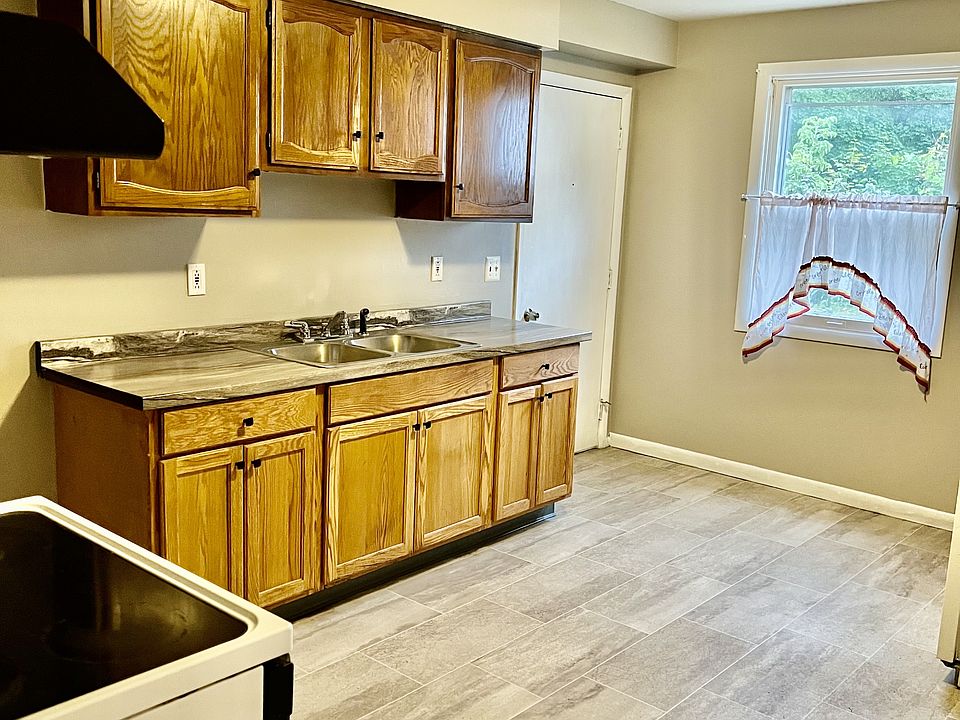 1st image of 1639 Holland Ave #1