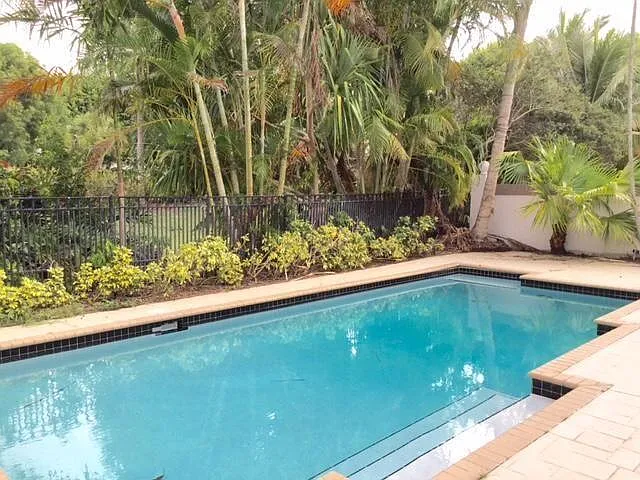 5463 NW 20th Ave — Photo 13
