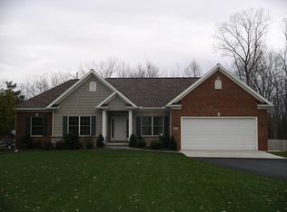 199 Campbell Blvd, Getzville, NY 14068
