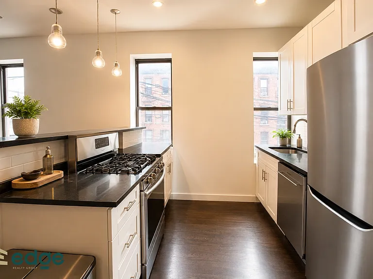 880 Wyckoff Ave #2A — Photo 3