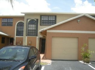 248 NW 106th Ter, Pembroke Pines, FL 33026
