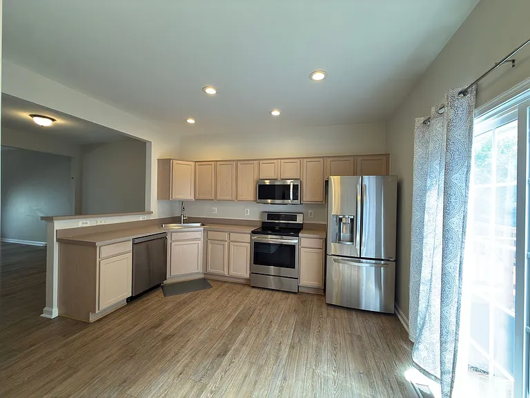 21843 Ryan Park Ter — Photo 15