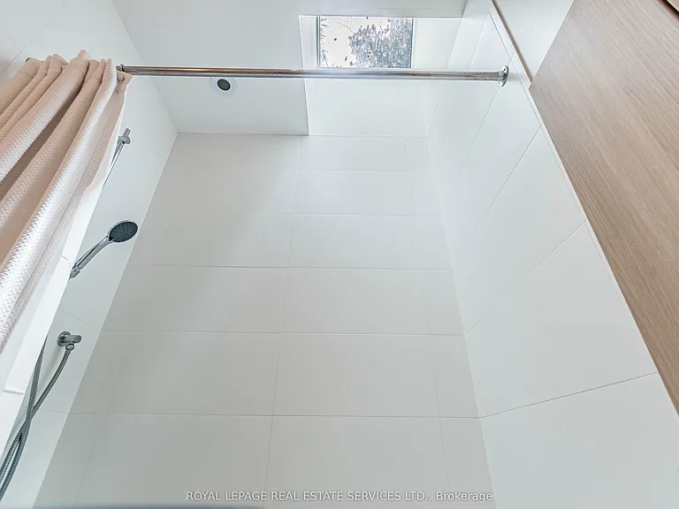 241 Garden Ave — Photo 26