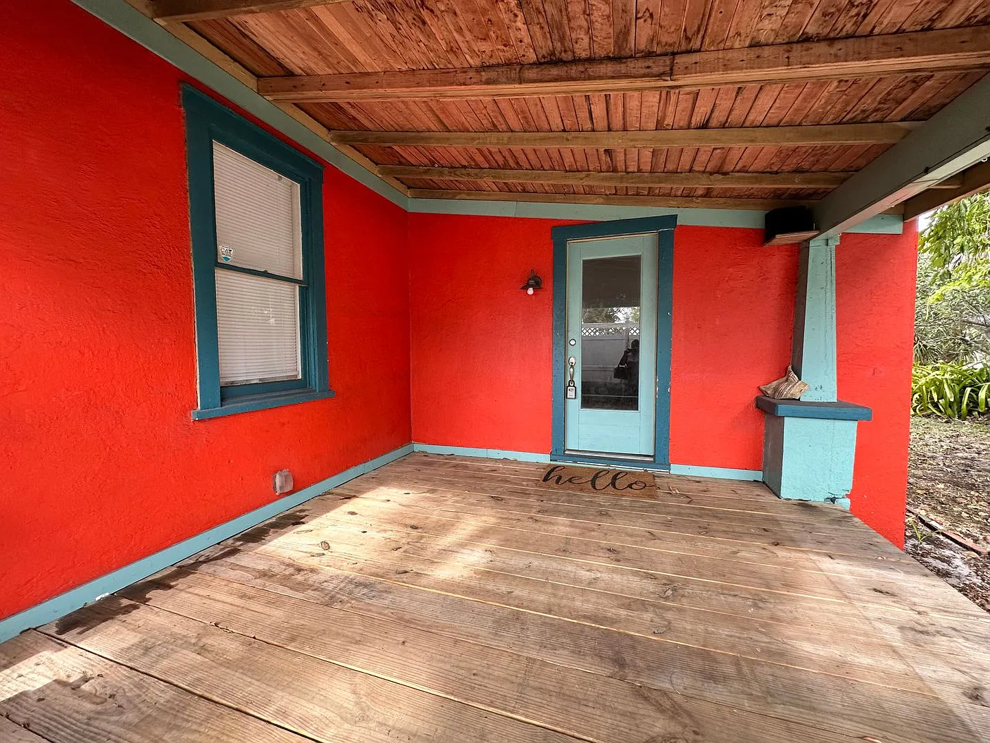 First Month Rent Free! 2/1 Home In Downtown River District! — Photo 3