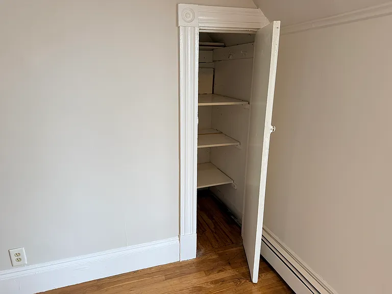 8 Winnemay St #2 — Photo 9