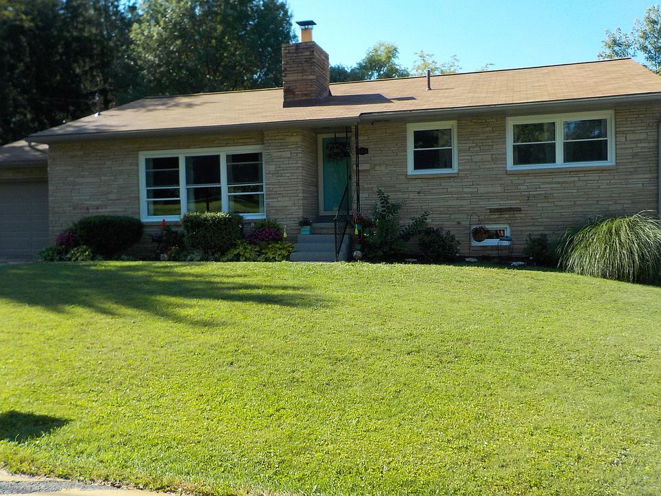Charming and Spacious Ranch 