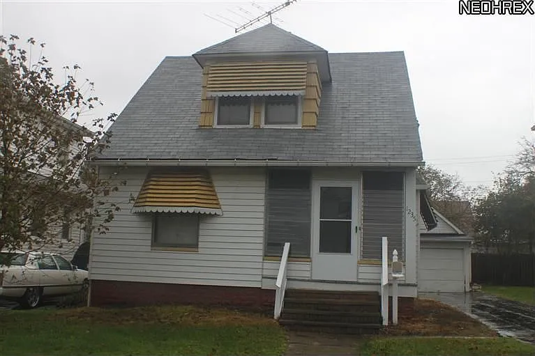 1235 E 170th St photo 1