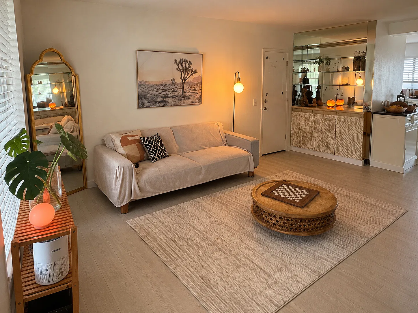 1 bed, 850 sqft, $1,600 — Photo 2