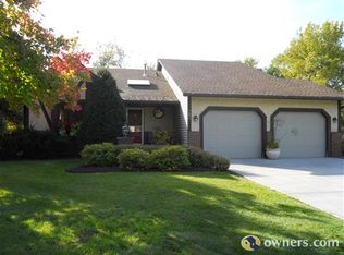 780 Doris Ave, Shoreview, MN 55126