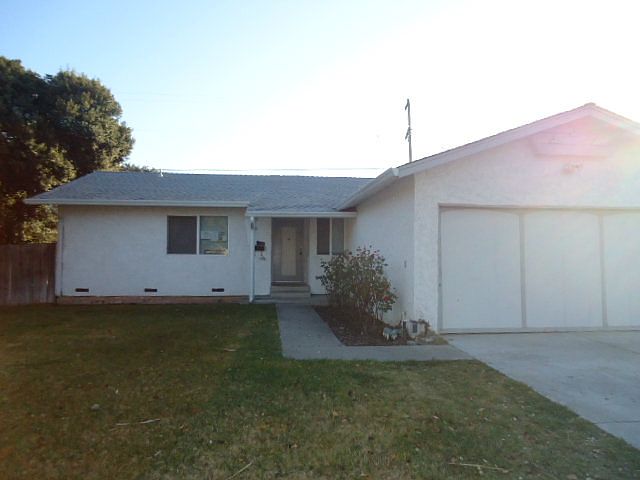 1st image of 518 Ella Dr
