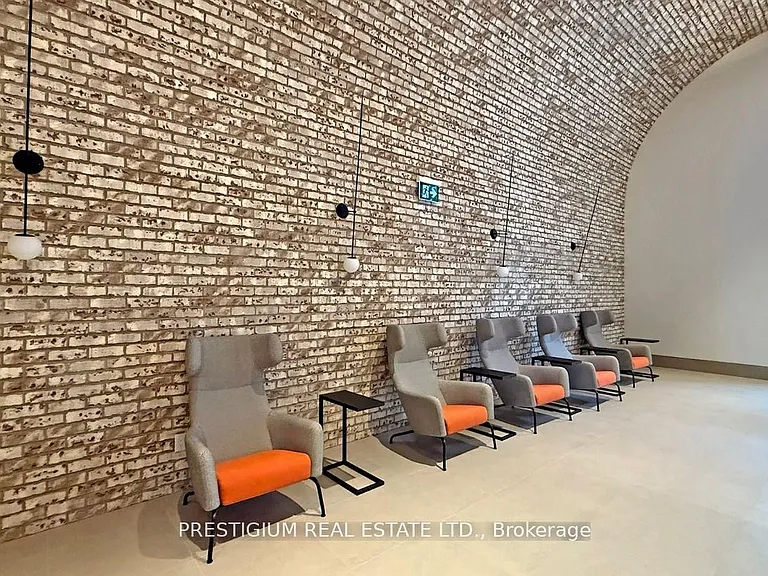 285 Dufferin St #1311 — Photo 4