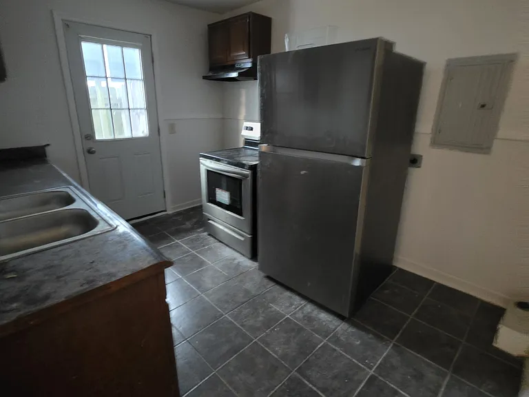 1109 Meharry Blvd #2 — Photo 4