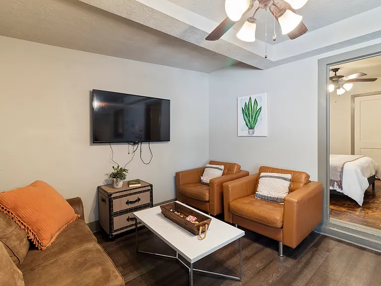 102 Moss St — Photo 13