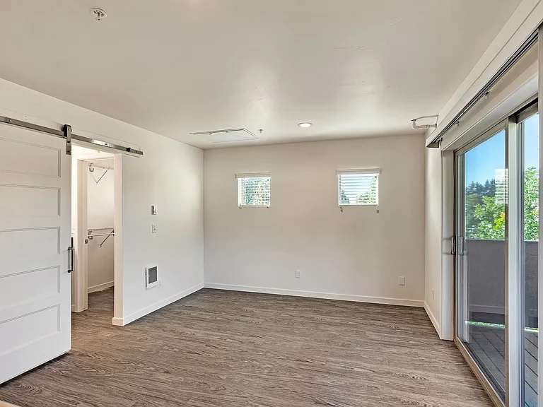 722 N 4th St — Photo 11