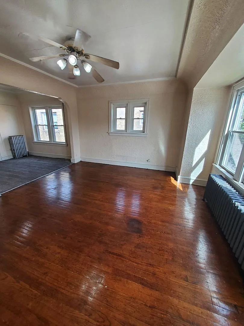 2527 S. 13th St. - 8 Unit — Photo 3