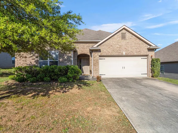 181 Oakwell St, Calera, AL 35040