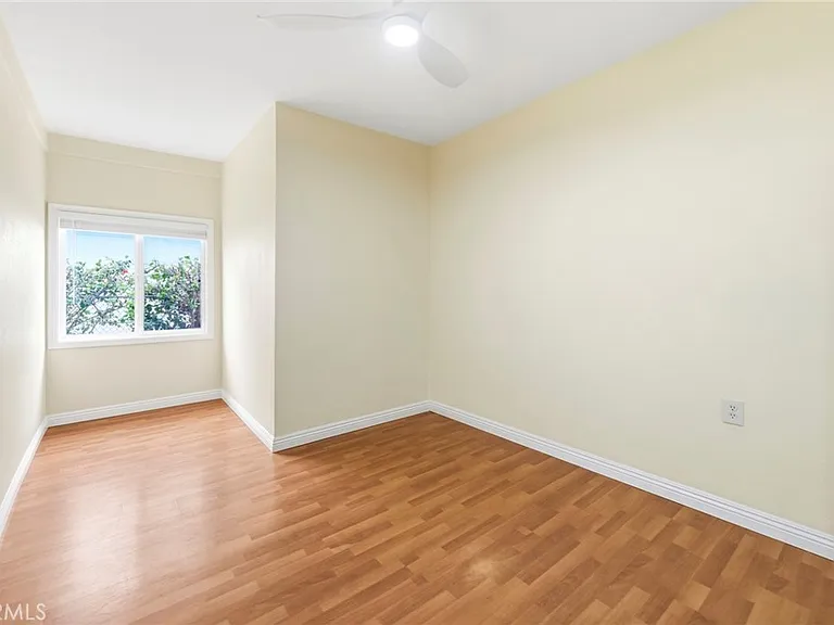 703 S Harbor Blvd — Photo 10