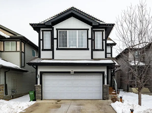 3312 17b Ave NW, Edmonton, AB T6T 0P3