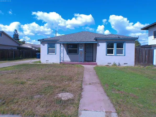 1072 E Academy Avenue, Tulare, CA 93274