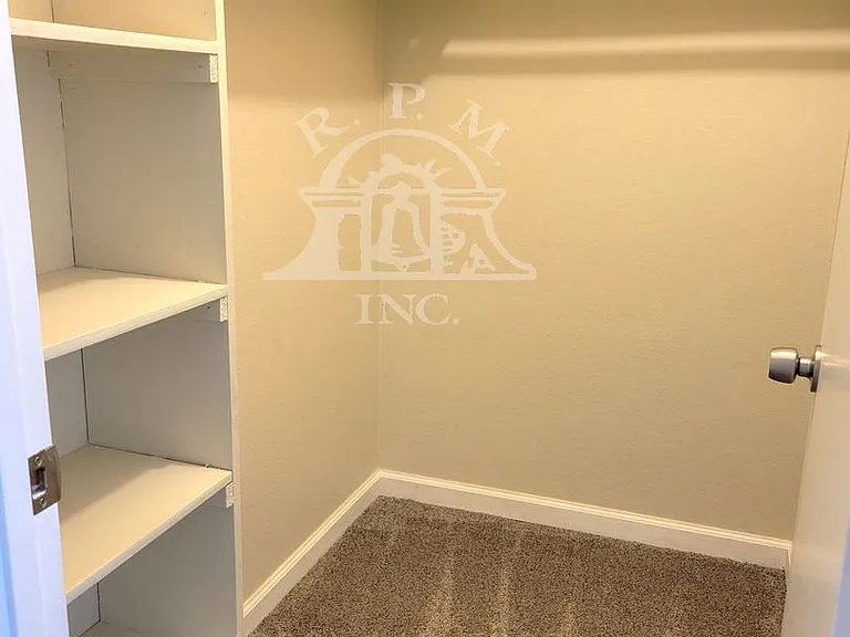 8348 Rush St — Photo 14