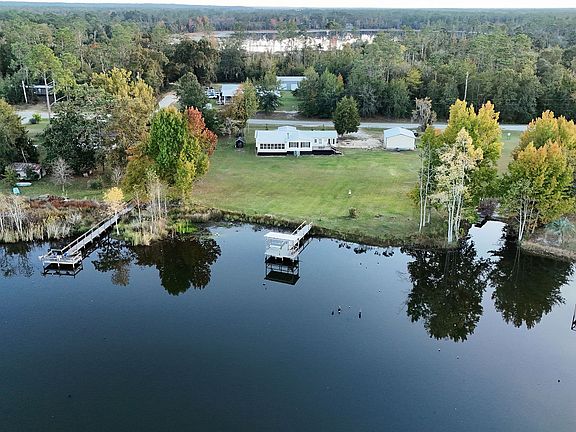 3rd image of 2772 Parkside Dr