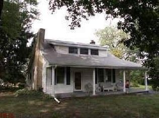 725 Hudson Rd, Saint Louis, MO 63135