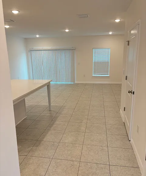 3541 Eagles Crossing Way — Photo 5